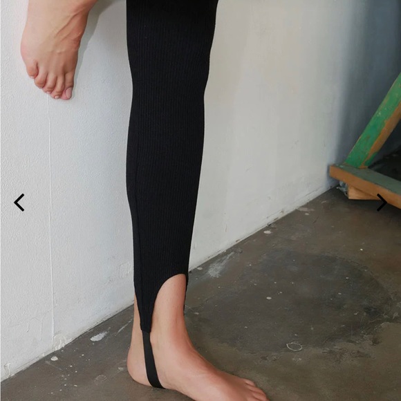 NWOT The Range Stirrup Ribbed Leggings Black Size Small Revolve - Picture 12 of 12